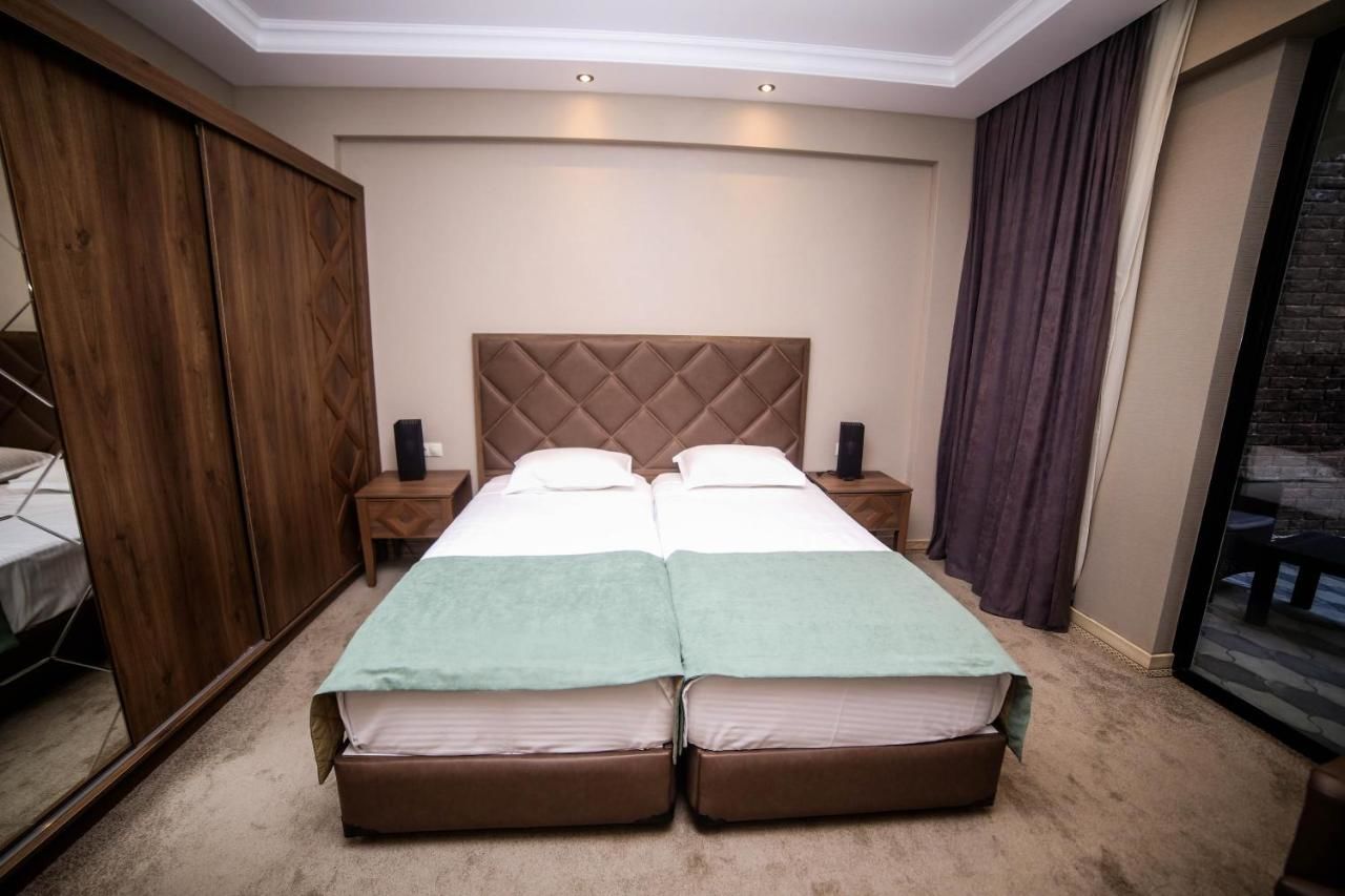 Отель Grand Hotel Mimino Тбилиси