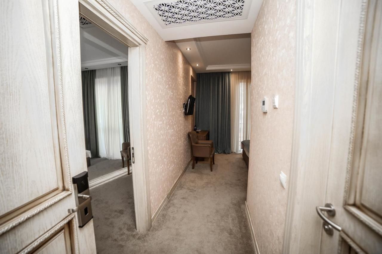 Отель Grand Hotel Mimino Тбилиси