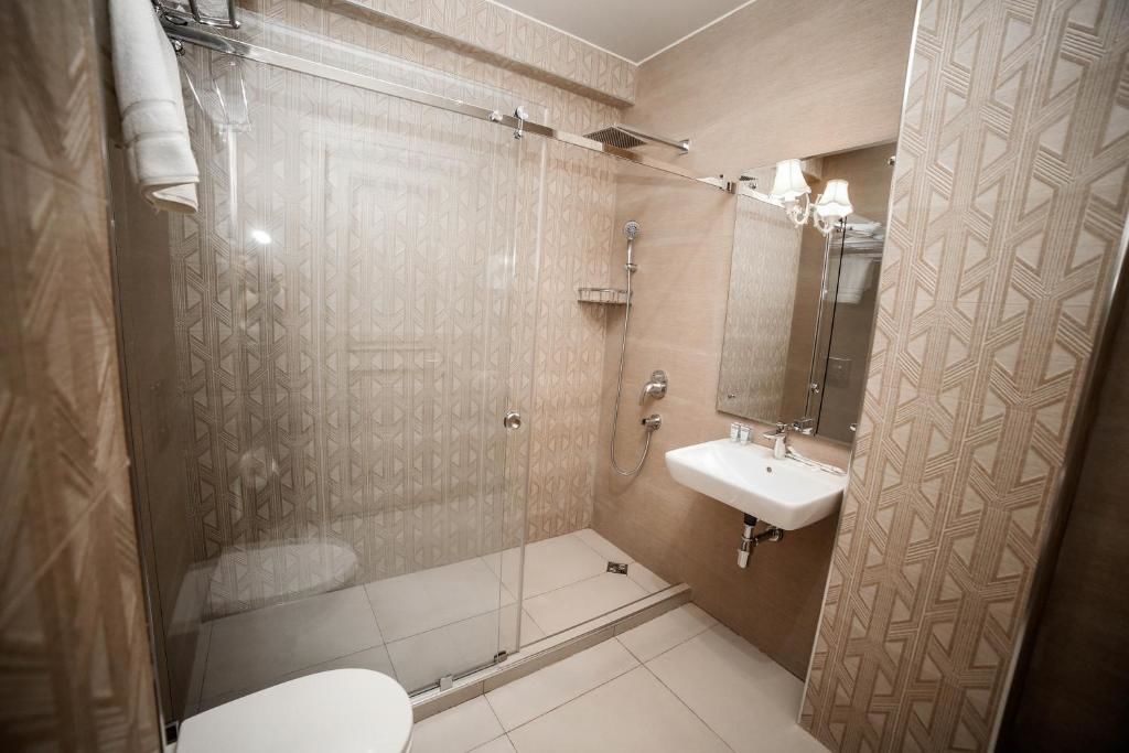 Отель Grand Hotel Mimino Тбилиси